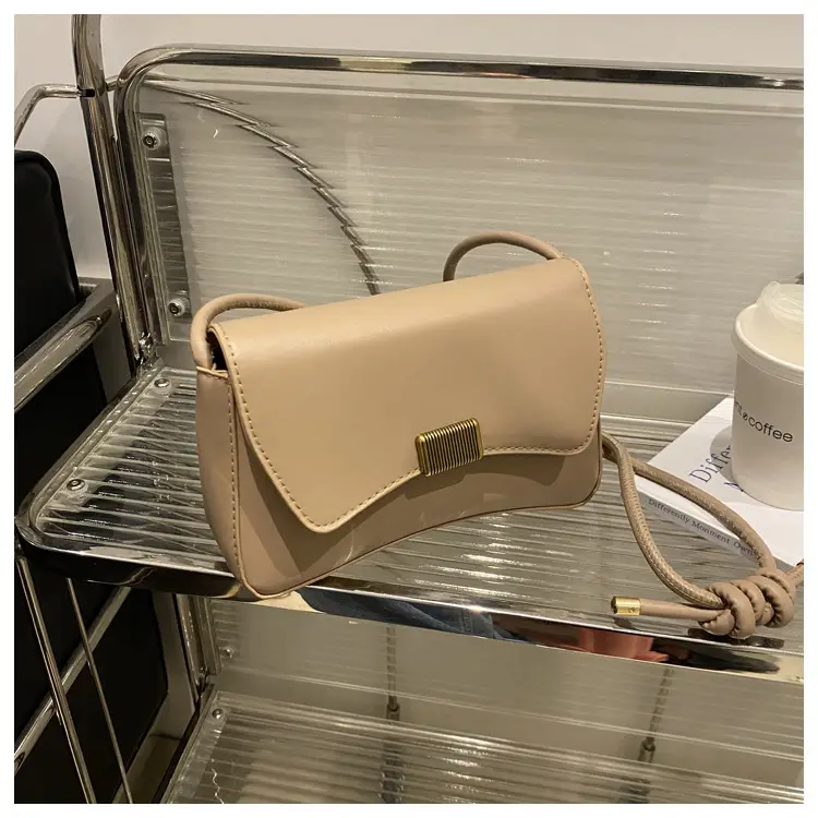 Trendy White Underarm Bag for Women 2024 — feature 11
