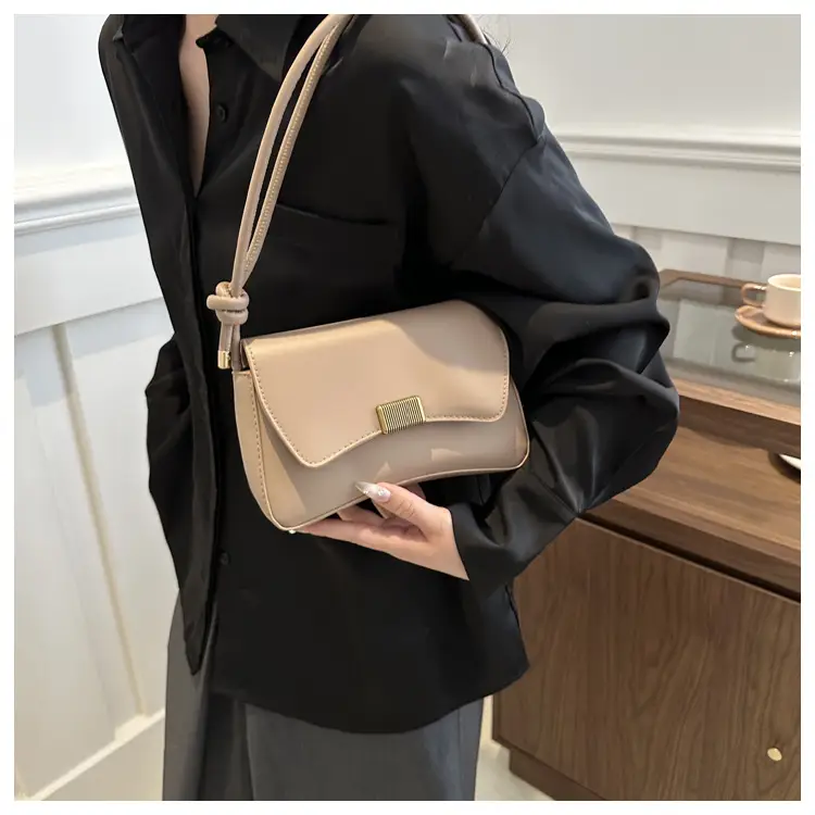 Trendy White Underarm Bag for Women 2024 — feature 18