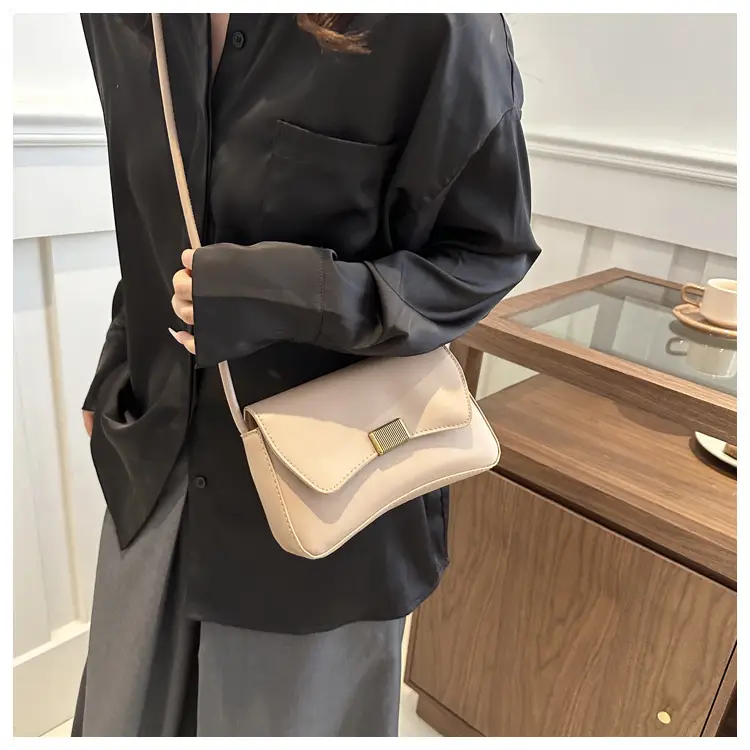 Trendy White Underarm Bag for Women 2024 — feature 19