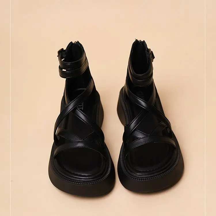 Explosions muffin platform sandals women's summer 2024 new French high-end feeling black retro beach Roman shoes - Image 7
