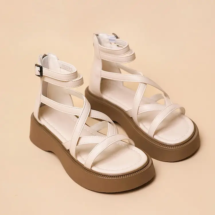 Explosions muffin platform sandals women's summer 2024 new French high-end feeling black retro beach Roman shoes - Image 2