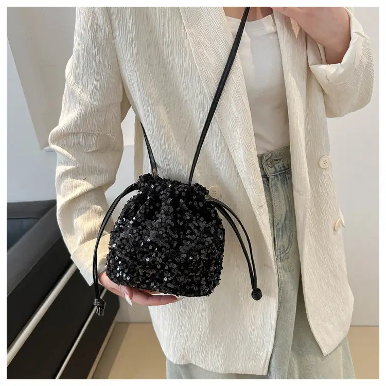 Women's Sparkly Chain Crossbody Bag 2024 — feature 21