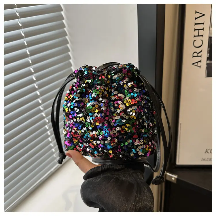 Women's Sparkly Chain Crossbody Bag 2024 - Image 4