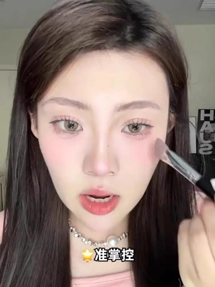 Triangle High Glow Iron Brush Brightening Brush Tear Groove Surface Medium French Pattern Concealer Brush Cangzhou Qingxian Pure White Makeup Brush — feature 17