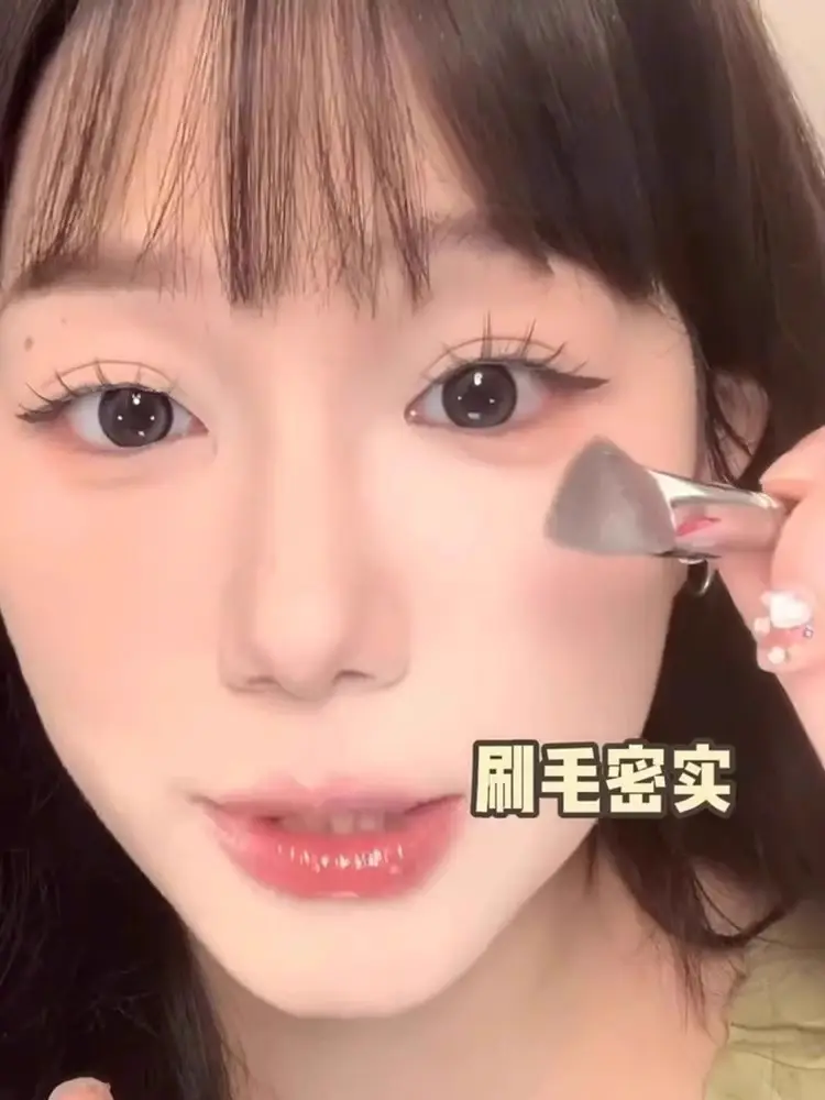 Triangle High Glow Iron Brush Brightening Brush Tear Groove Surface Medium French Pattern Concealer Brush Cangzhou Qingxian Pure White Makeup Brush — feature 6