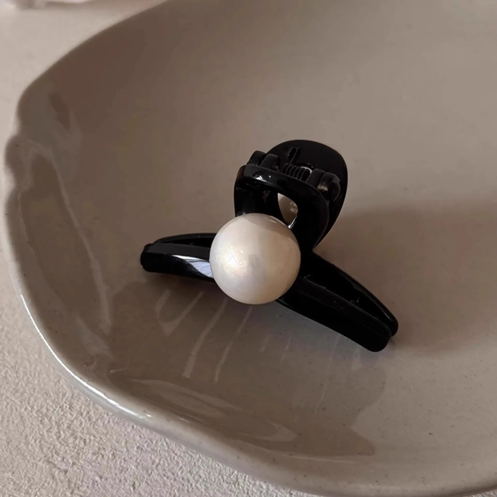 Pearl Half Tie Hair Trumpet Clip for Women 2024 - Image 2