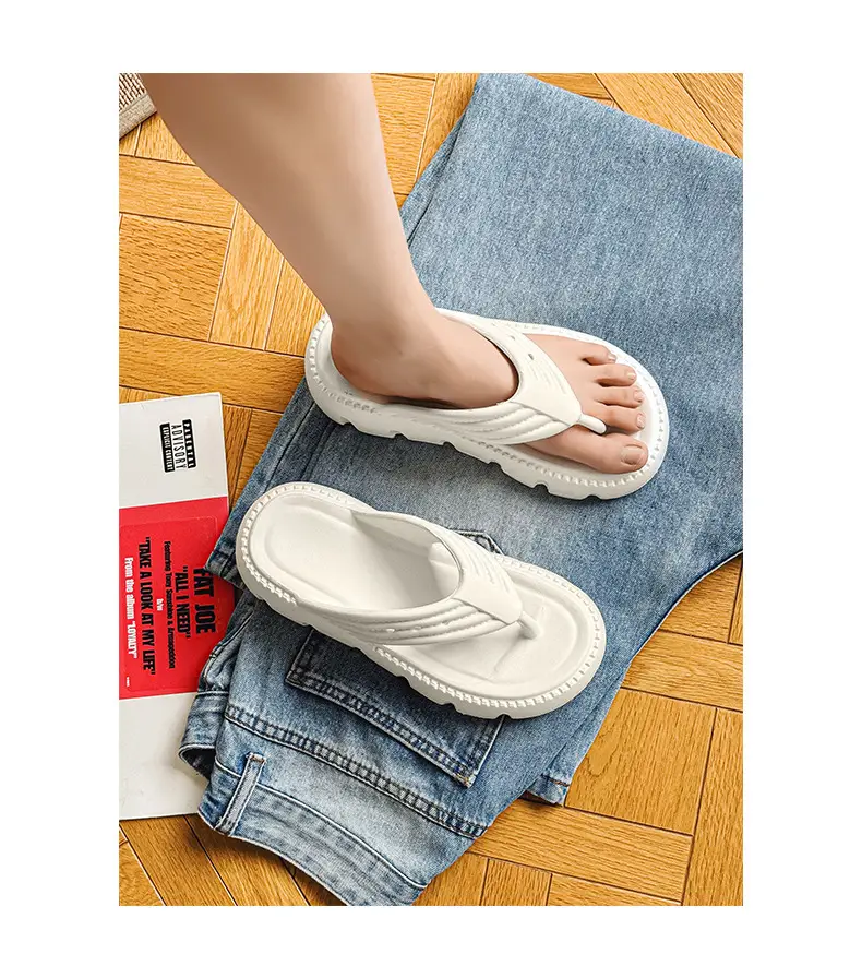 Women's Black Clip Flip Flops Lightweight Casual Beach Slippers Large — feature 16