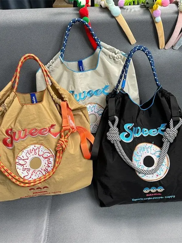 Yang Zi's Sweet Donut Embroidered Chain Bag - Image 13