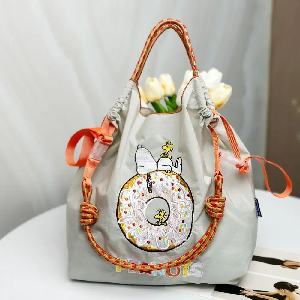 Yang Zi's Sweet Donut Embroidered Chain Bag - Image 6