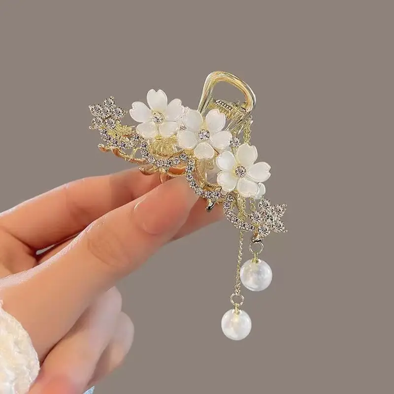 Jasmine Hairpin with Pearl Drop High Pony Tail Clip — feature 1