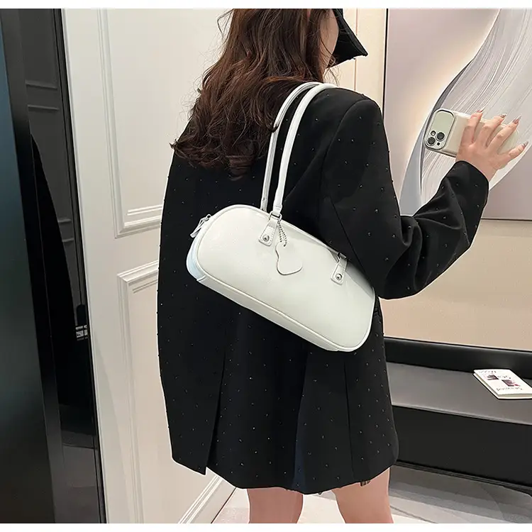 White Leather Shoulder Bag for Women 2024 — feature 19