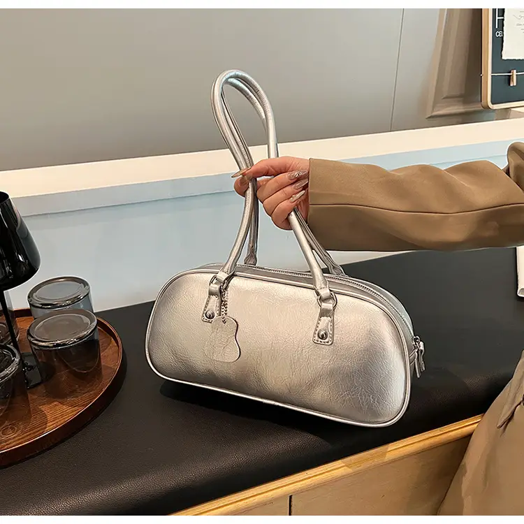 White Leather Shoulder Bag for Women 2024 — feature 37