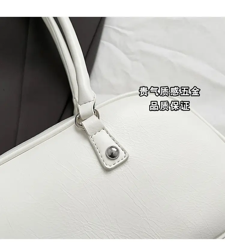 White Leather Shoulder Bag for Women 2024 — feature 7