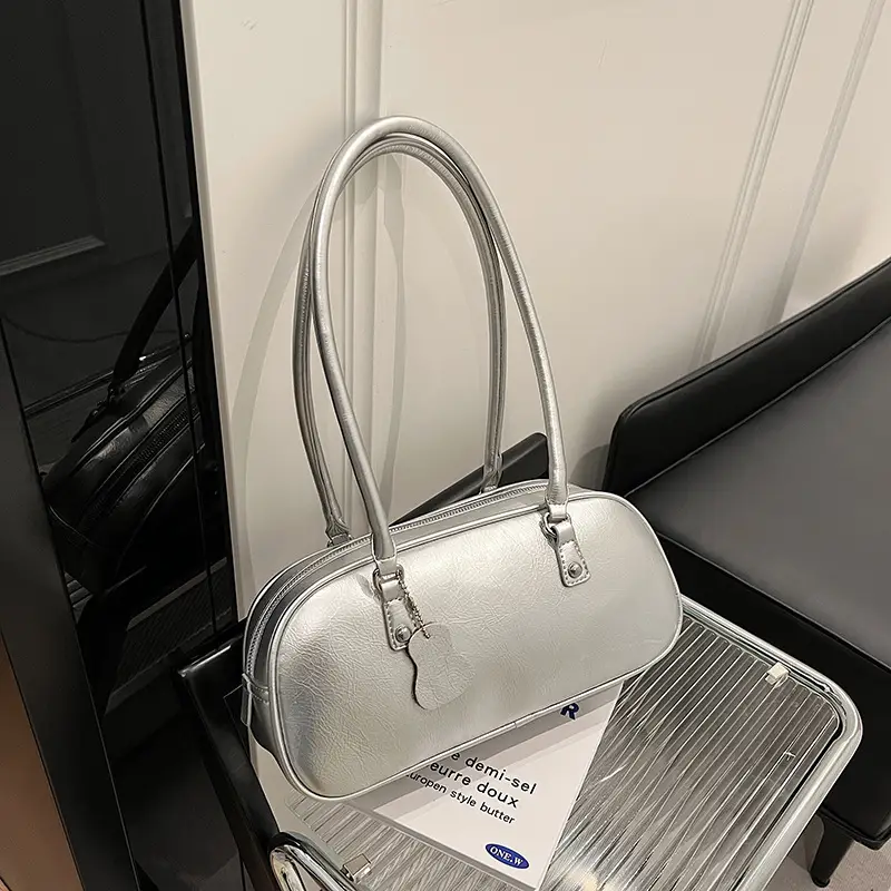 White Leather Shoulder Bag for Women 2024 - Image 2