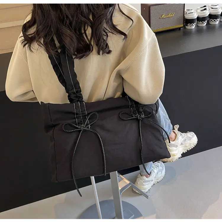 2024 Women's Pleated Shoulder Bag Black Large Capacity — feature 27
