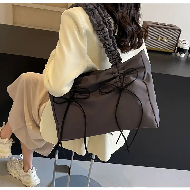 2024 Women's Pleated Shoulder Bag Black Large Capacity — feature 36