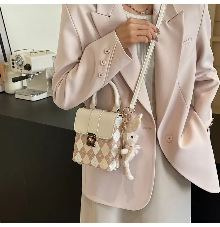 Pink Rhombic Shoulder Bag Women 2024 New — feature 14
