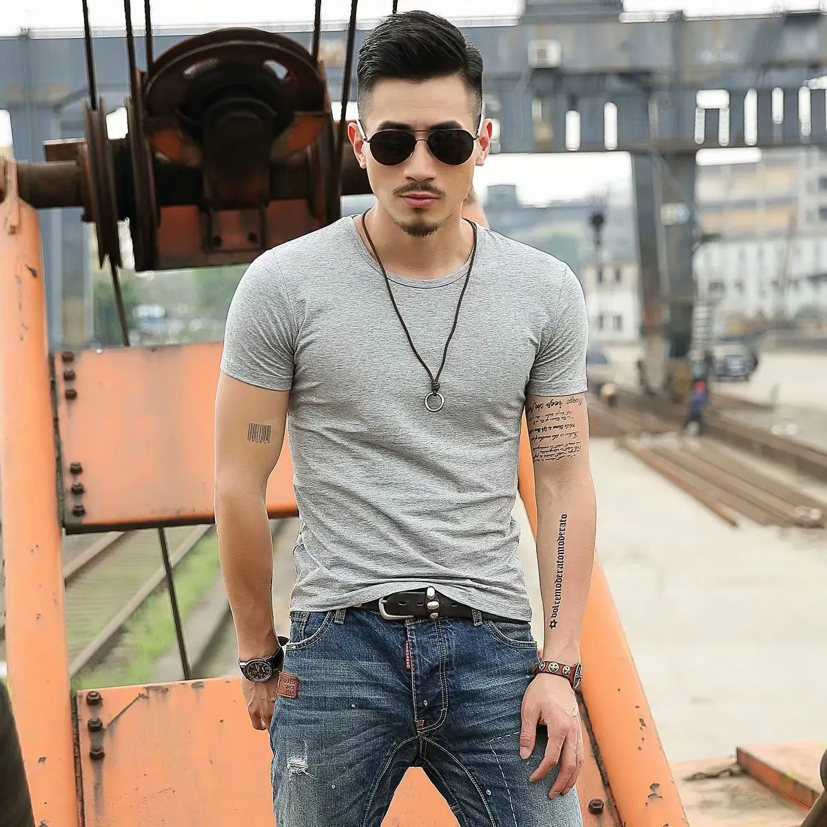 Men's Green Slim Fit T-Shirt Round Neck Short Sleeve - Image 5