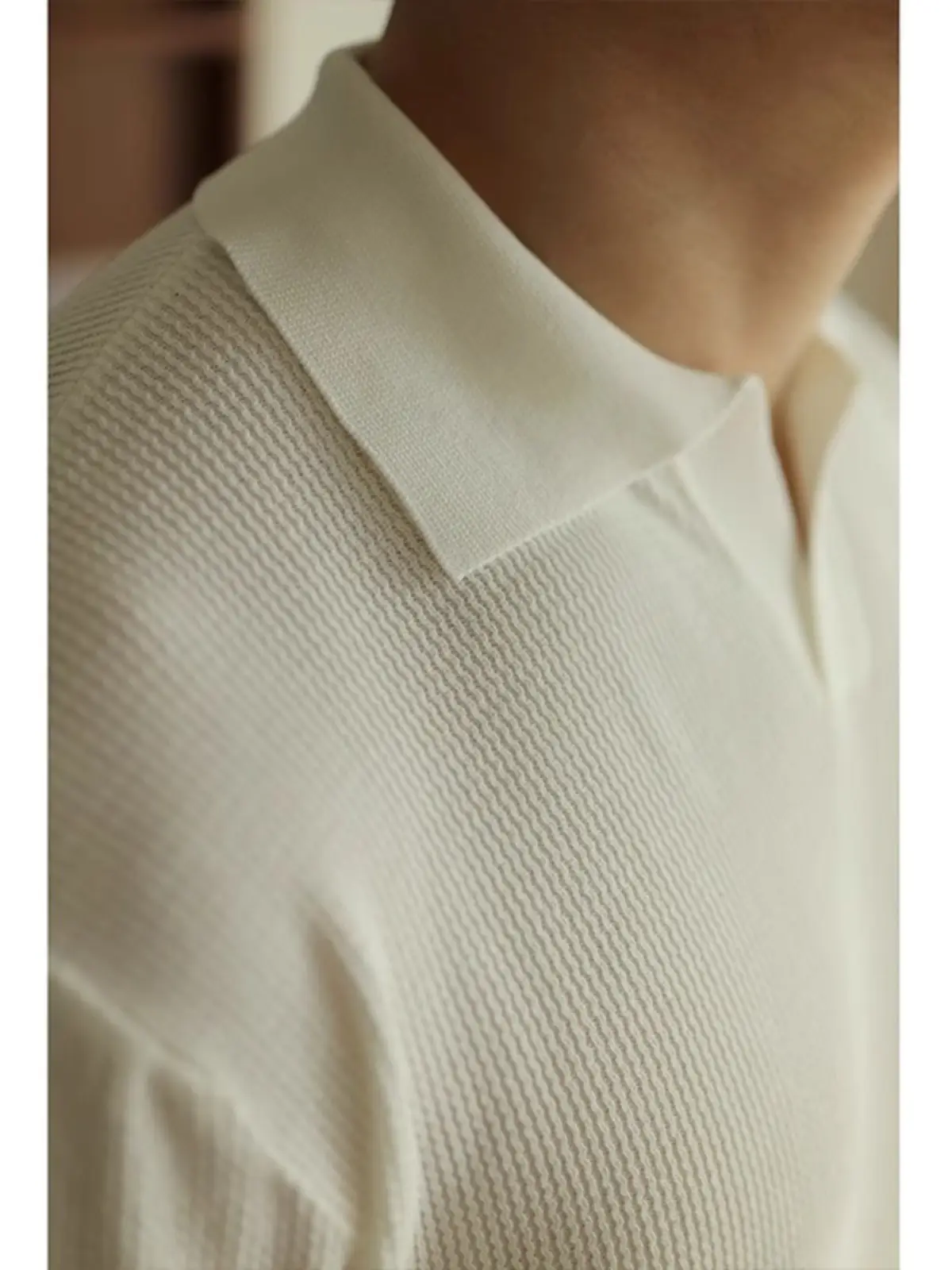 Men's V-Neck Knitted Polo Shirt White Short Sleeve - Image 6