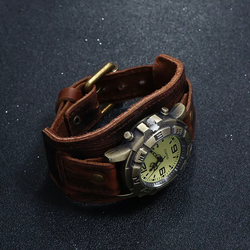 Retro Punk Leather Watch for Women Men Brown Strap — feature 3