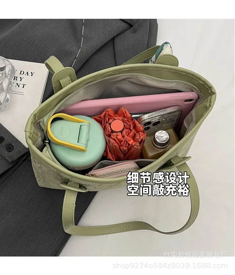 Women Detachable Silk Scarf Bag White Large Capacity — feature 7