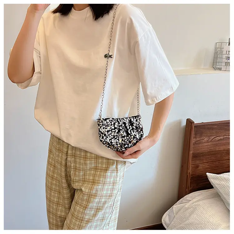 Black Sequined Chain Shoulder Bag for Women — feature 12