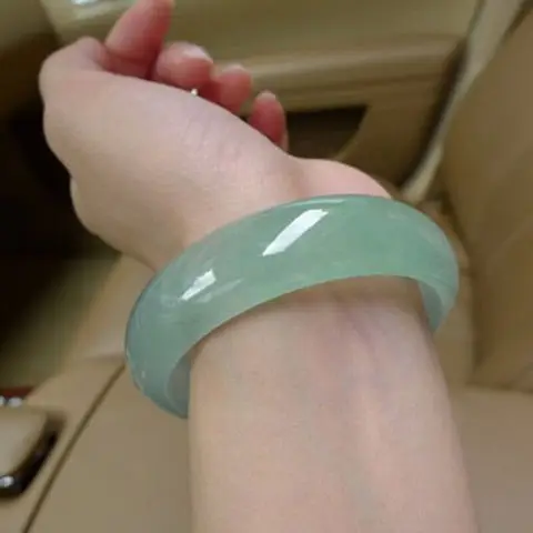Green Jade Bracelet for Women Floating Flower Design