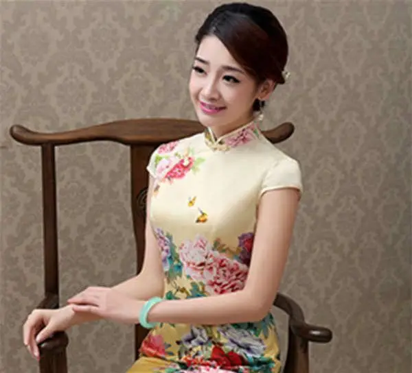 Green Jade Bracelet for Women Floating Flower Design — feature 6