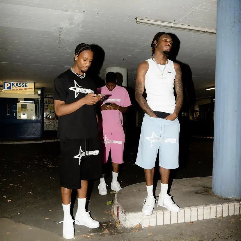 American Streetwear Black Stars Short Sleeve T-Shirt Shorts - Image 27