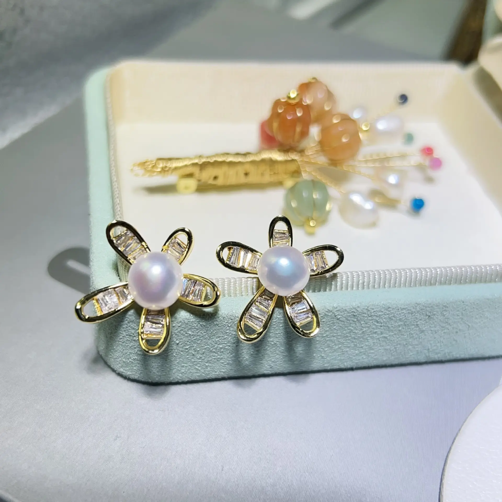 18K Gold Pearl Earrings Set for Women - Image 6
