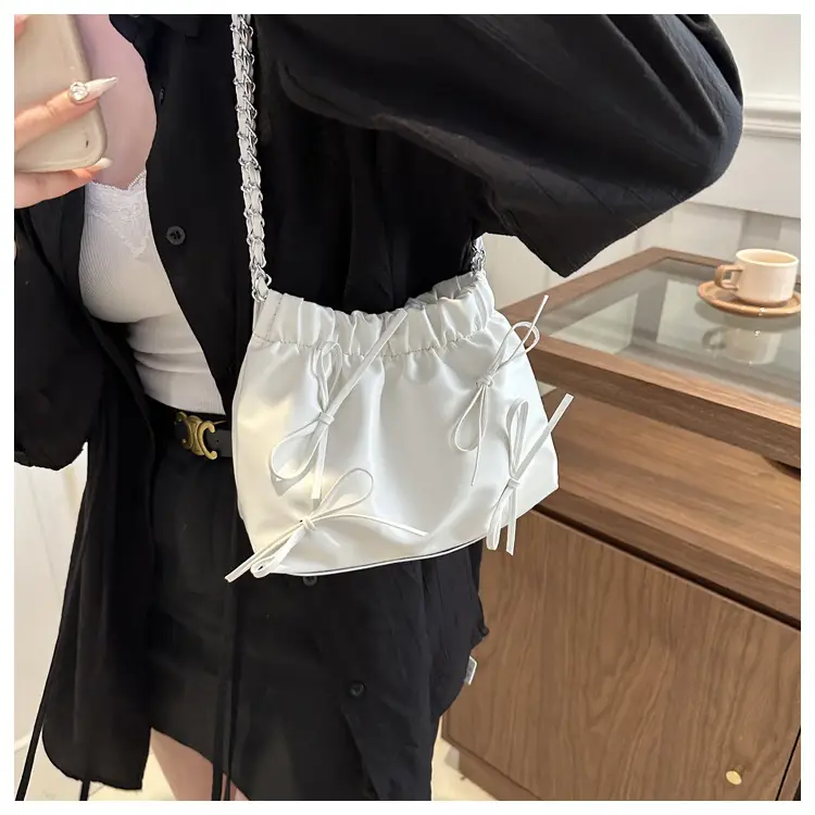 Women's Wrinkle Bag with Bow Chain 2024 Summer — feature 11