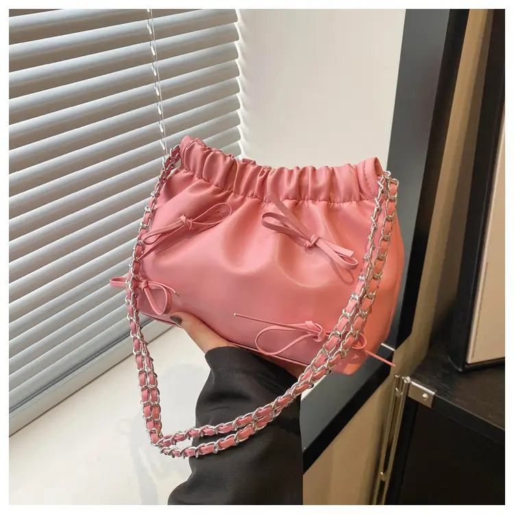 Women's Wrinkle Bag with Bow Chain 2024 Summer — feature 19