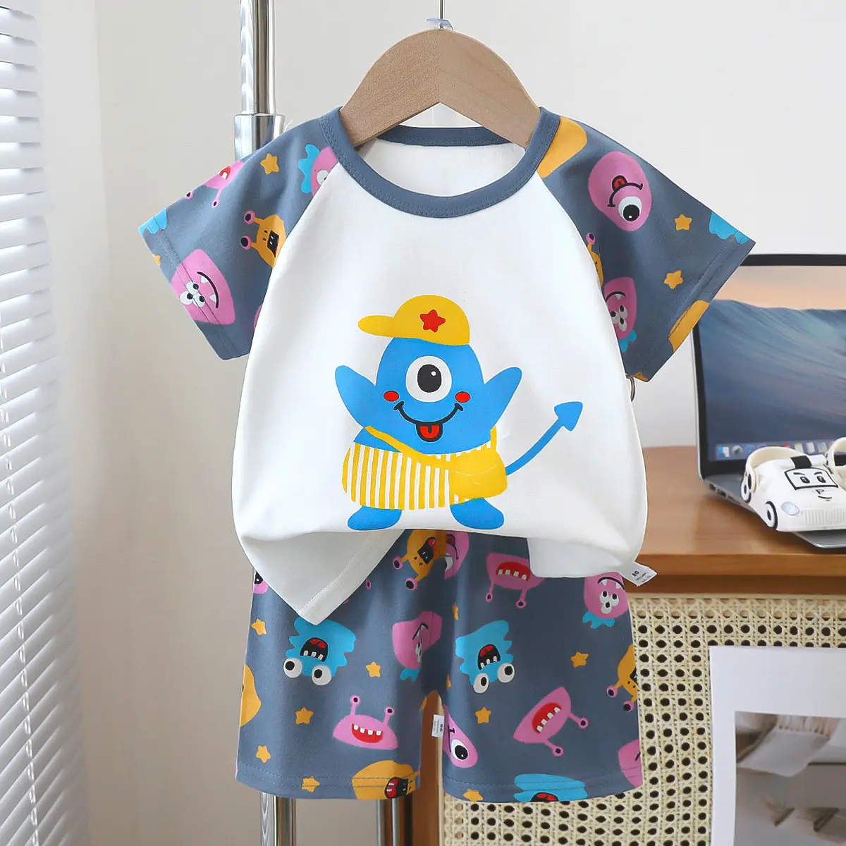 Pink Cartoon Baby T-Shirt Shorts Set for Girls - Image 2