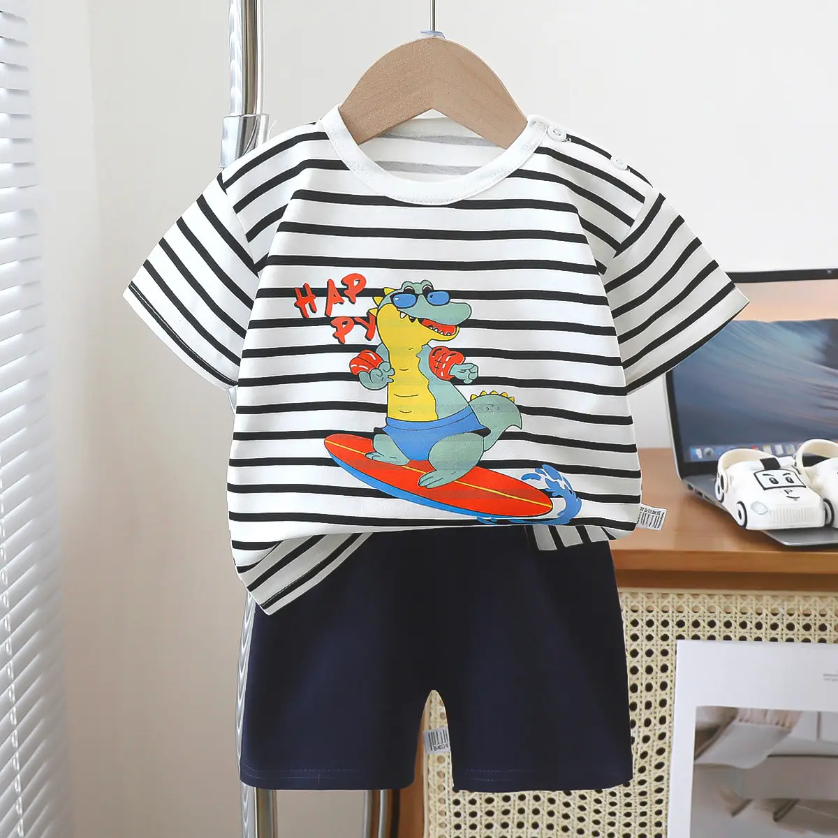 Pink Cartoon Baby T-Shirt Shorts Set for Girls - Image 4