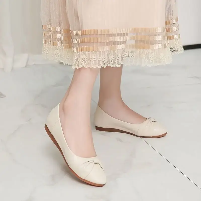 Women's White Bow Flat Shoes Soft Leather - Image 5