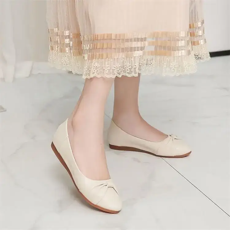 Women's White Bow Flat Shoes Soft Leather — feature 6