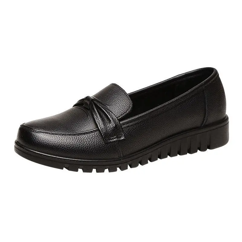 Loafers Women's Slip-on 2024 Spring and Summer Round-toe Flat Leather Shoes Soft Leather Non-slip Soft Bottom Large Size Mother's Shoes - Image 6