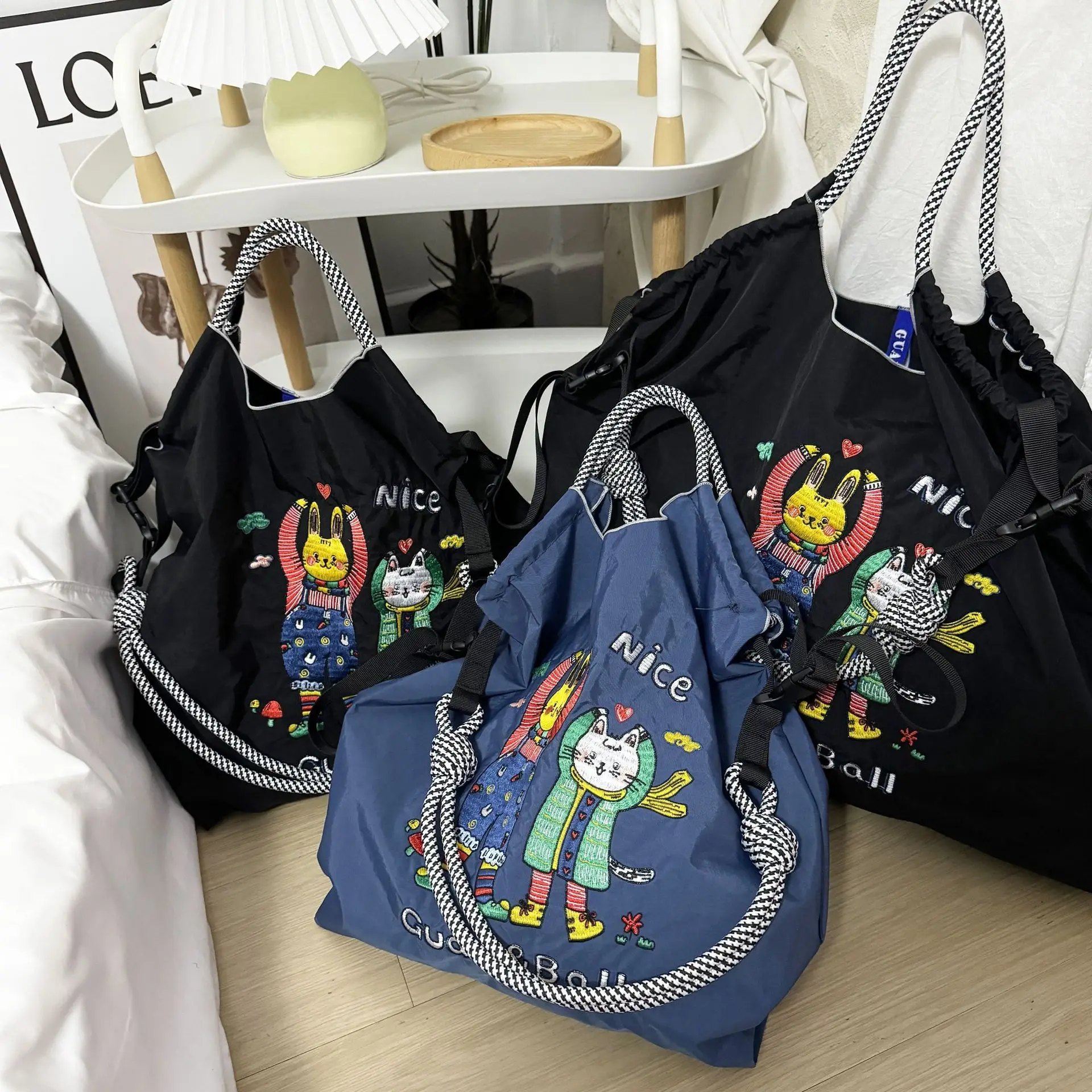 2024 Cartoon Embroidered Pink Shoulder Bag Large Capacity — feature 17