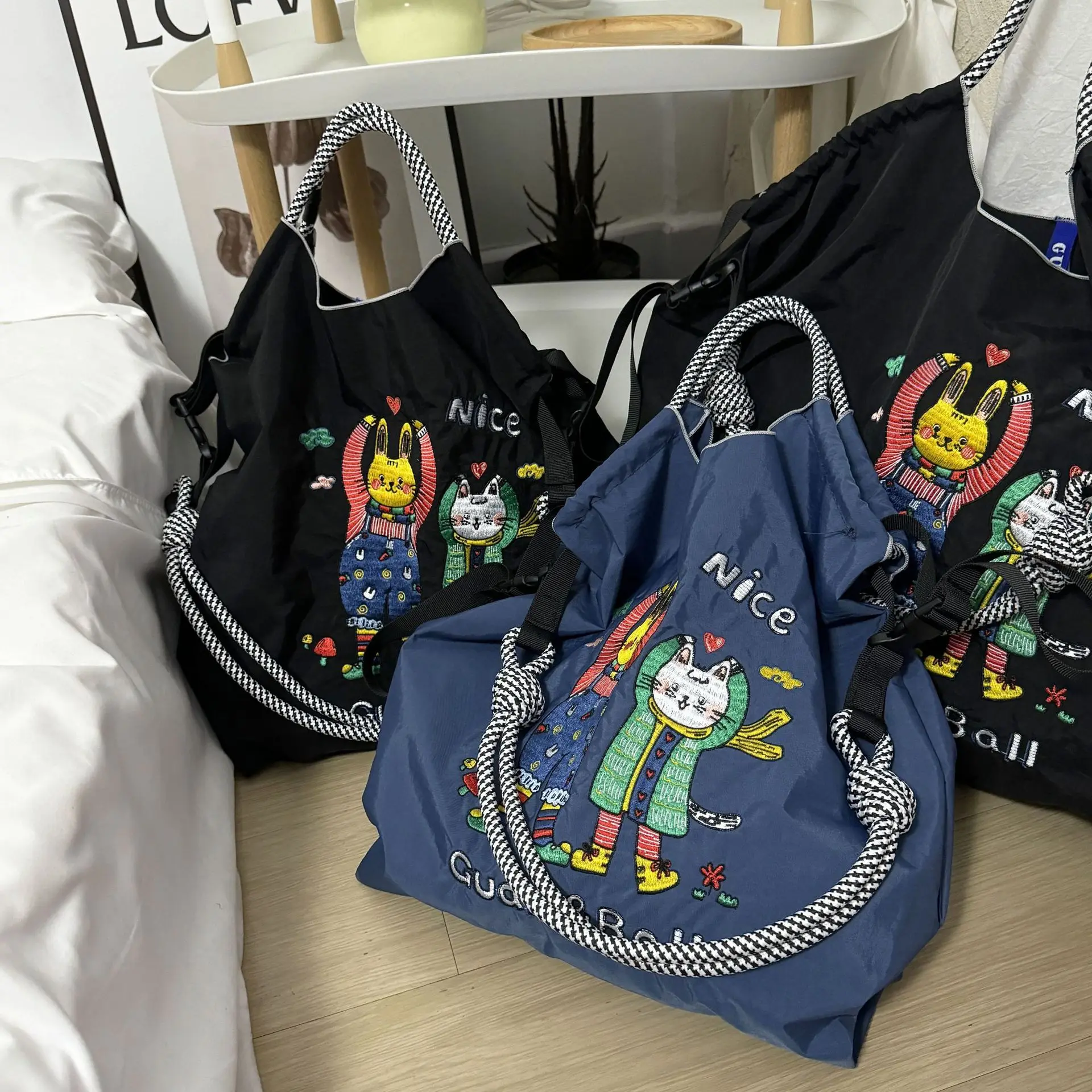 2024 Cartoon Embroidered Pink Shoulder Bag Large Capacity — feature 18