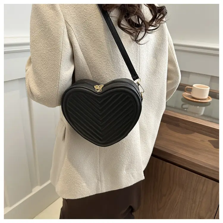 Textured Heart Bag for Women Shoulder Crossbody 2024 — feature 10