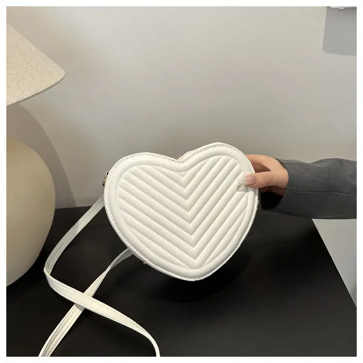 Textured Heart Bag for Women Shoulder Crossbody 2024 — feature 15