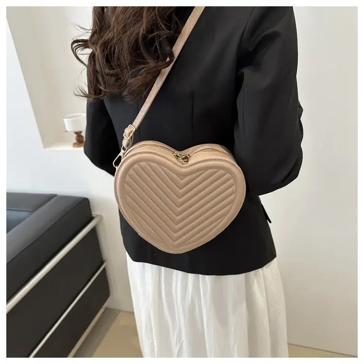 Textured Heart Bag for Women Shoulder Crossbody 2024 — feature 22