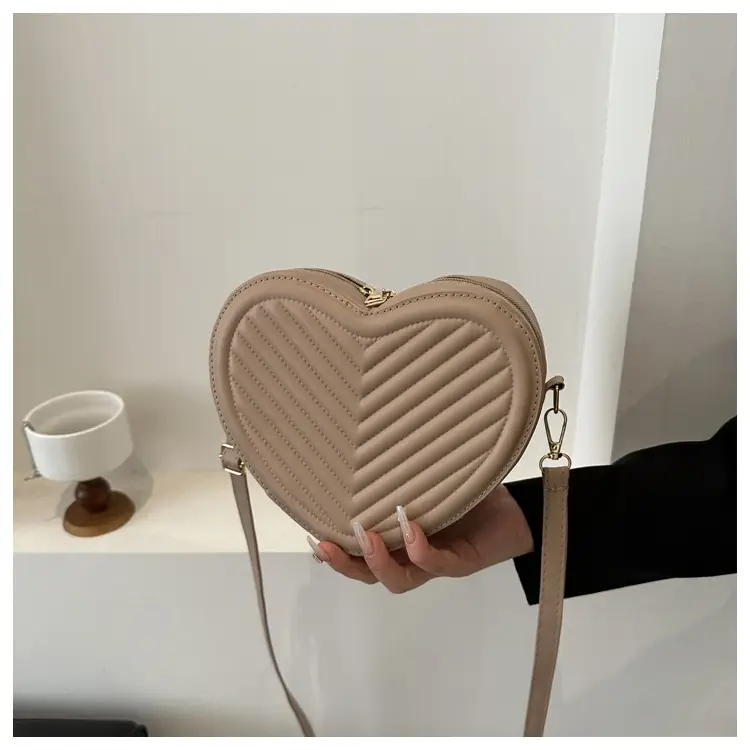 Textured Heart Bag for Women Shoulder Crossbody 2024 — feature 23