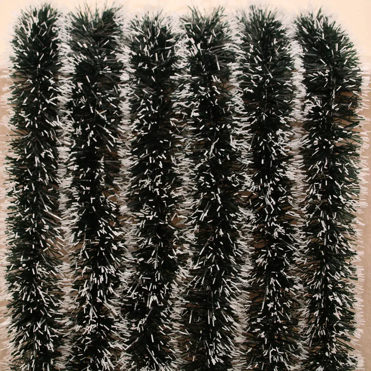 Christmas Tree Decor Black Green White Edge Bow Hotel Decoration — feature 7