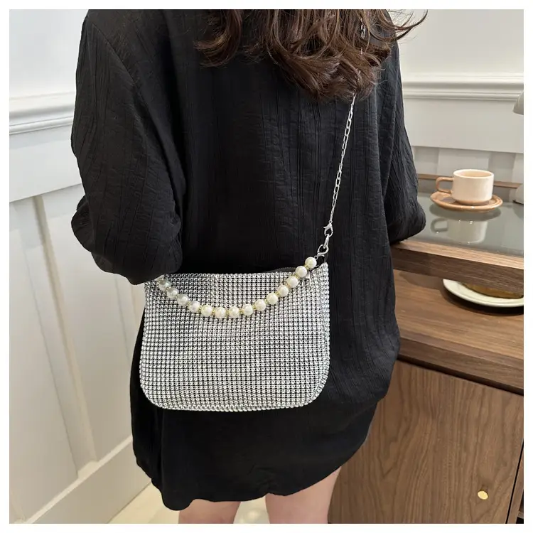 Women's Full Diamond Chain Crossbody Bag 2024 — feature 13