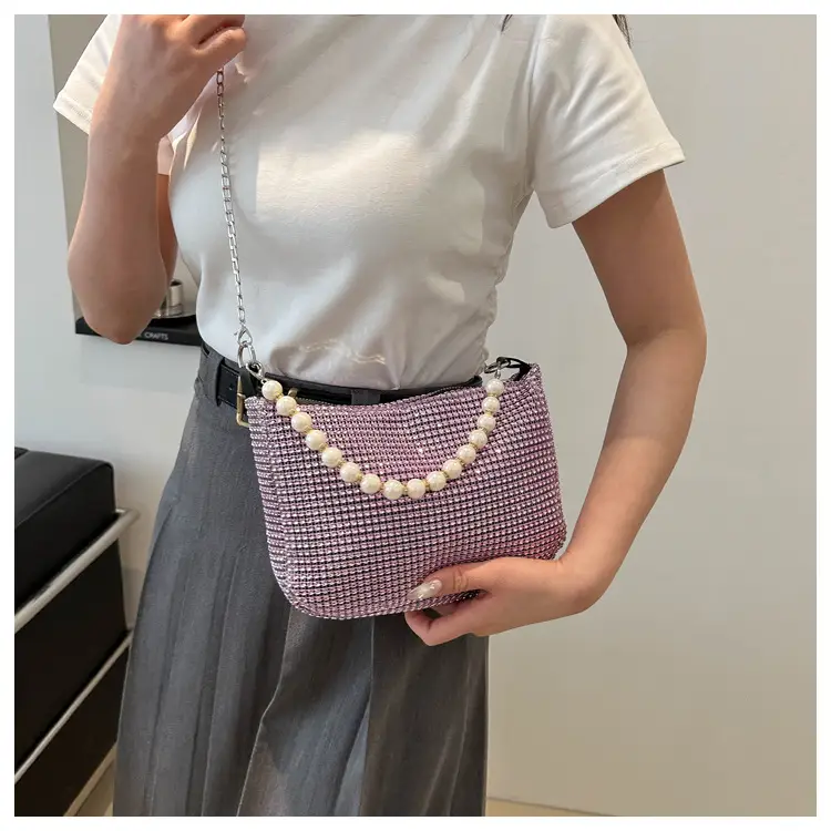 Women's Full Diamond Chain Crossbody Bag 2024 — feature 18
