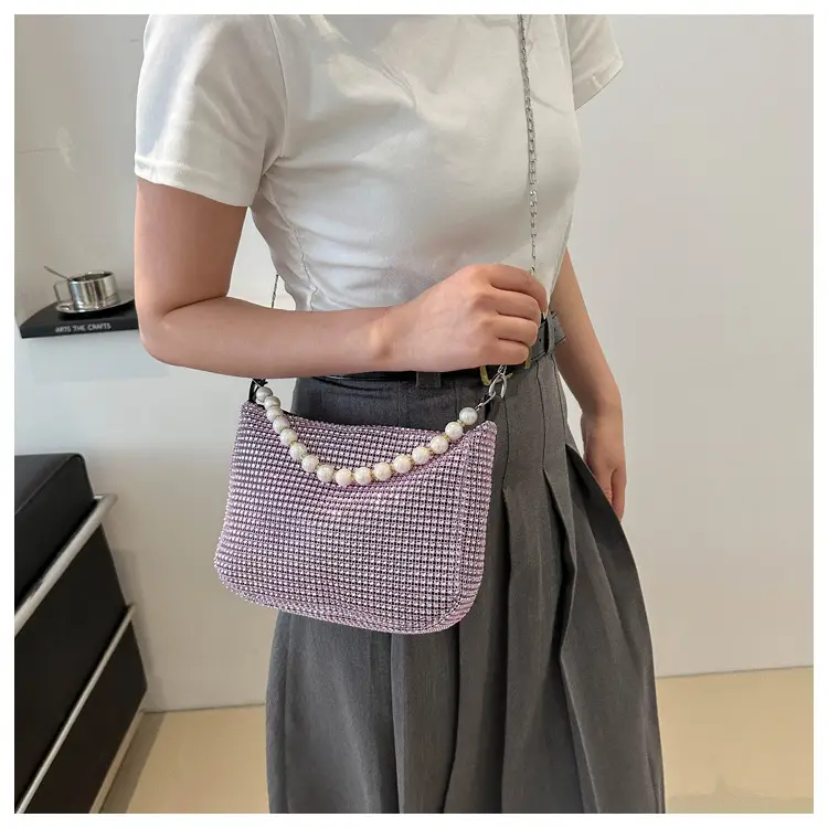 Women's Full Diamond Chain Crossbody Bag 2024 — feature 19