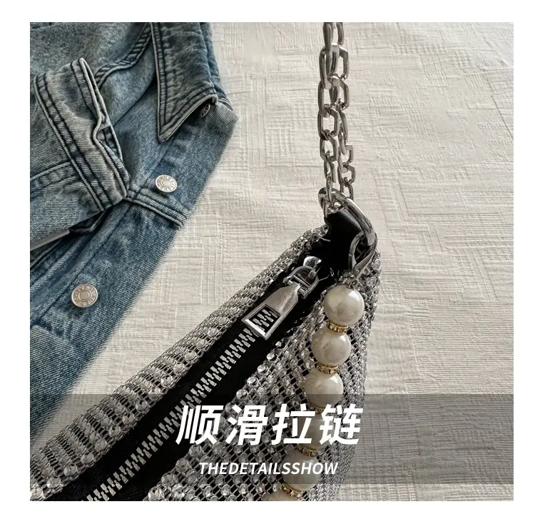 Women's Full Diamond Chain Crossbody Bag 2024 — feature 7