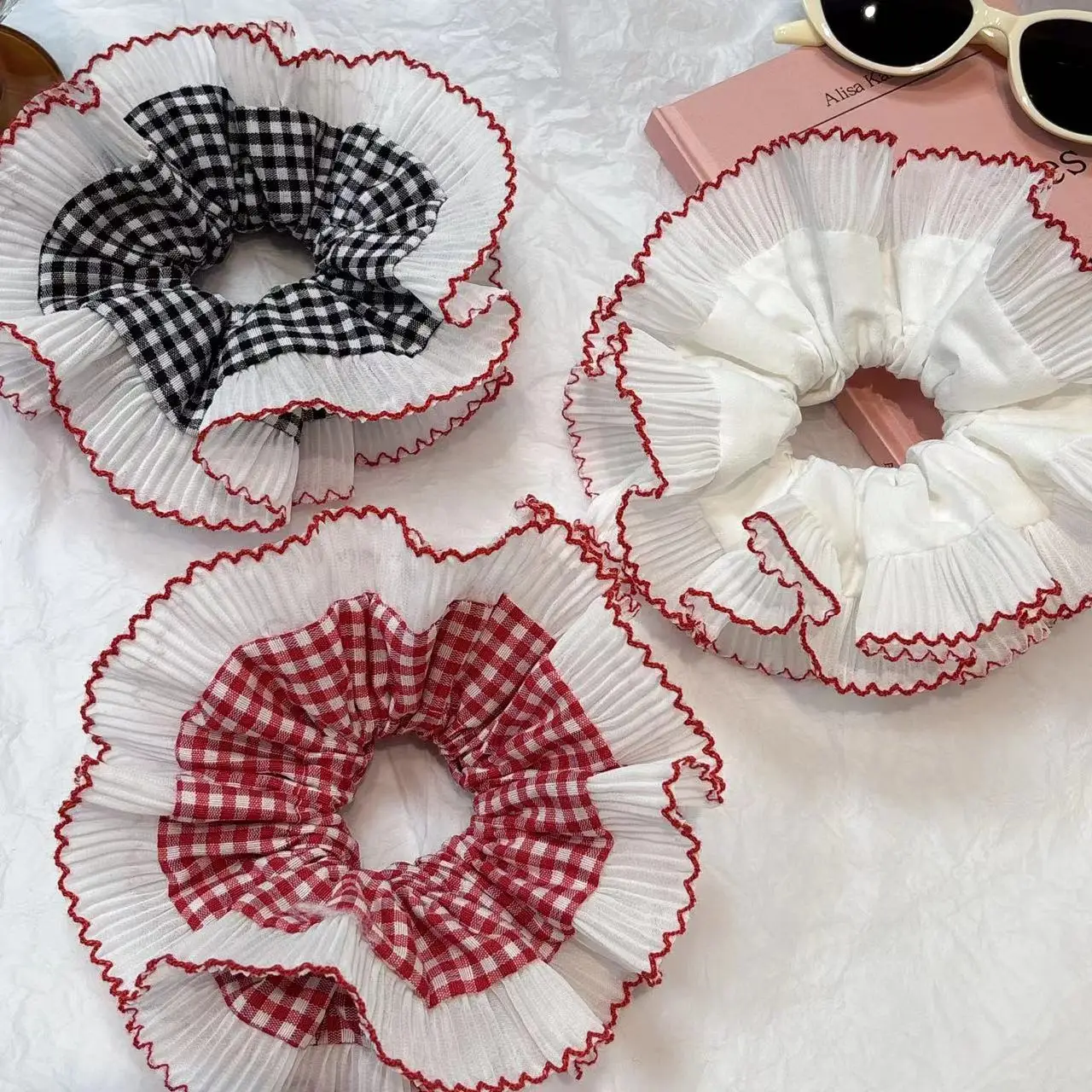 White Red Edge French Lace Hair Ring for Girls — feature 3