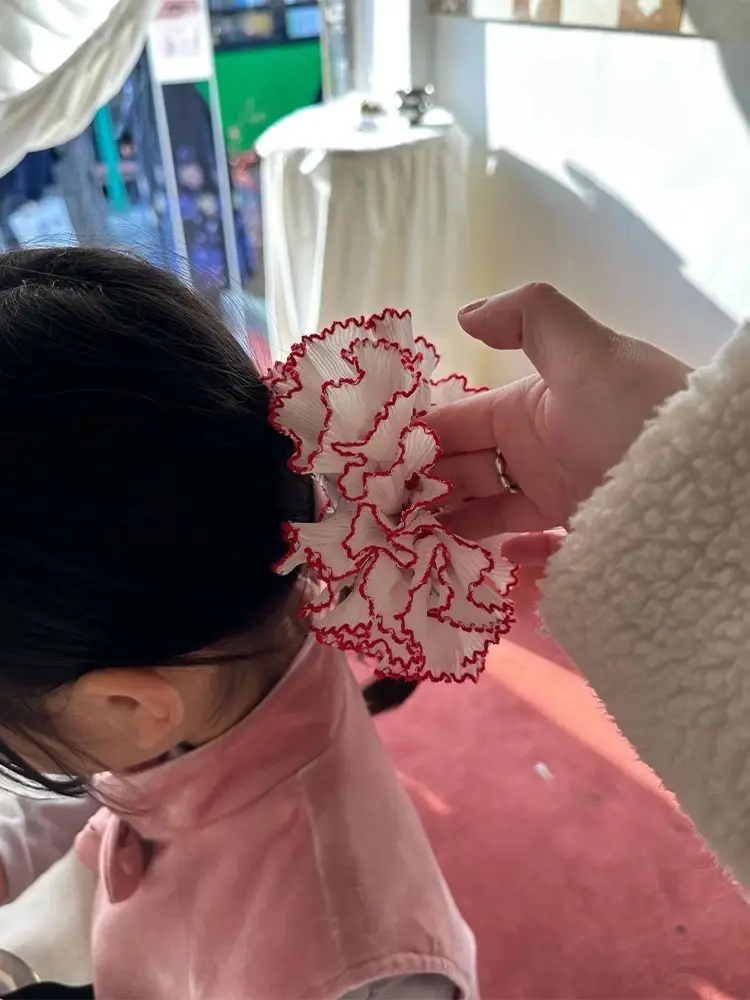 White Red Edge French Lace Hair Ring for Girls — feature 4